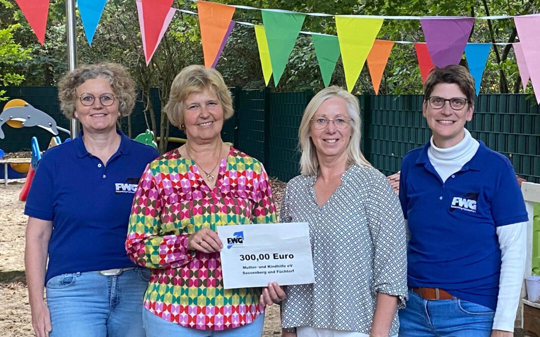 300 Euro für die Kinderinsel: FWG Sassenberg Füchtorf unterstützt lokale Einrichtung
